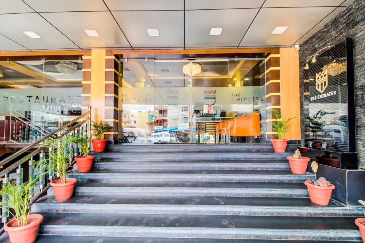 Capital O 5381 The Emirates Hotel Bangalore Exterior photo