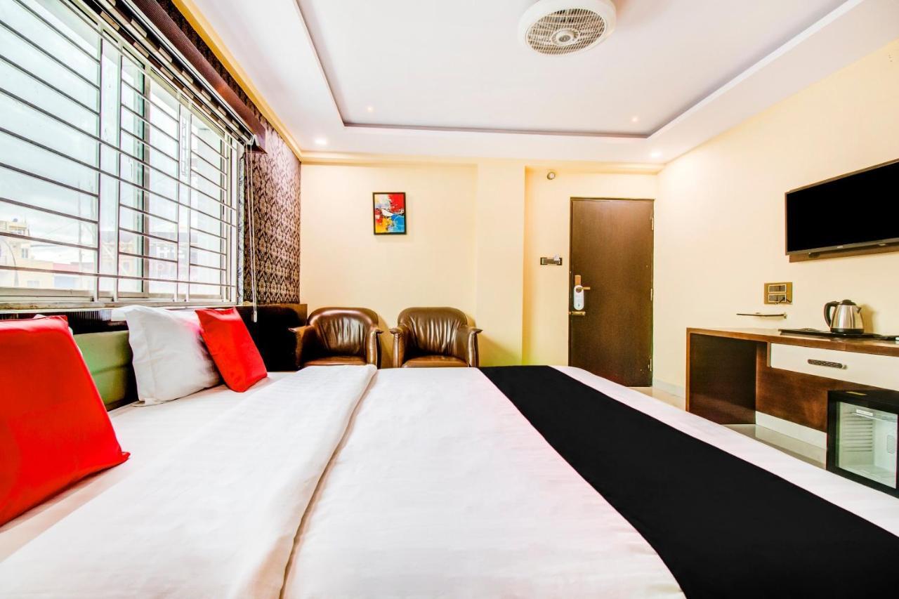 Capital O 5381 The Emirates Hotel Bangalore Exterior photo